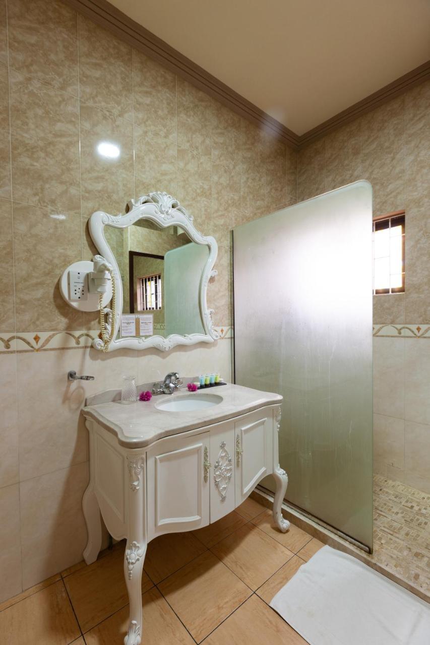Chez Bea Luxury Баи-Сейнт-Энн